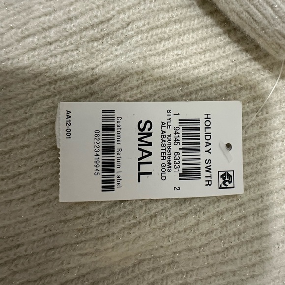 NWT On 34th Rhinestone Button Shoulder Ribbed Sweater - Picture 2 of 7